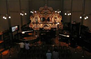 2F �R���T�[�g�z�[��